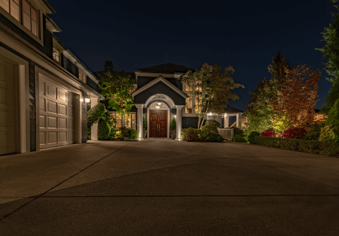 Meydenbauer Bay - Front entrance