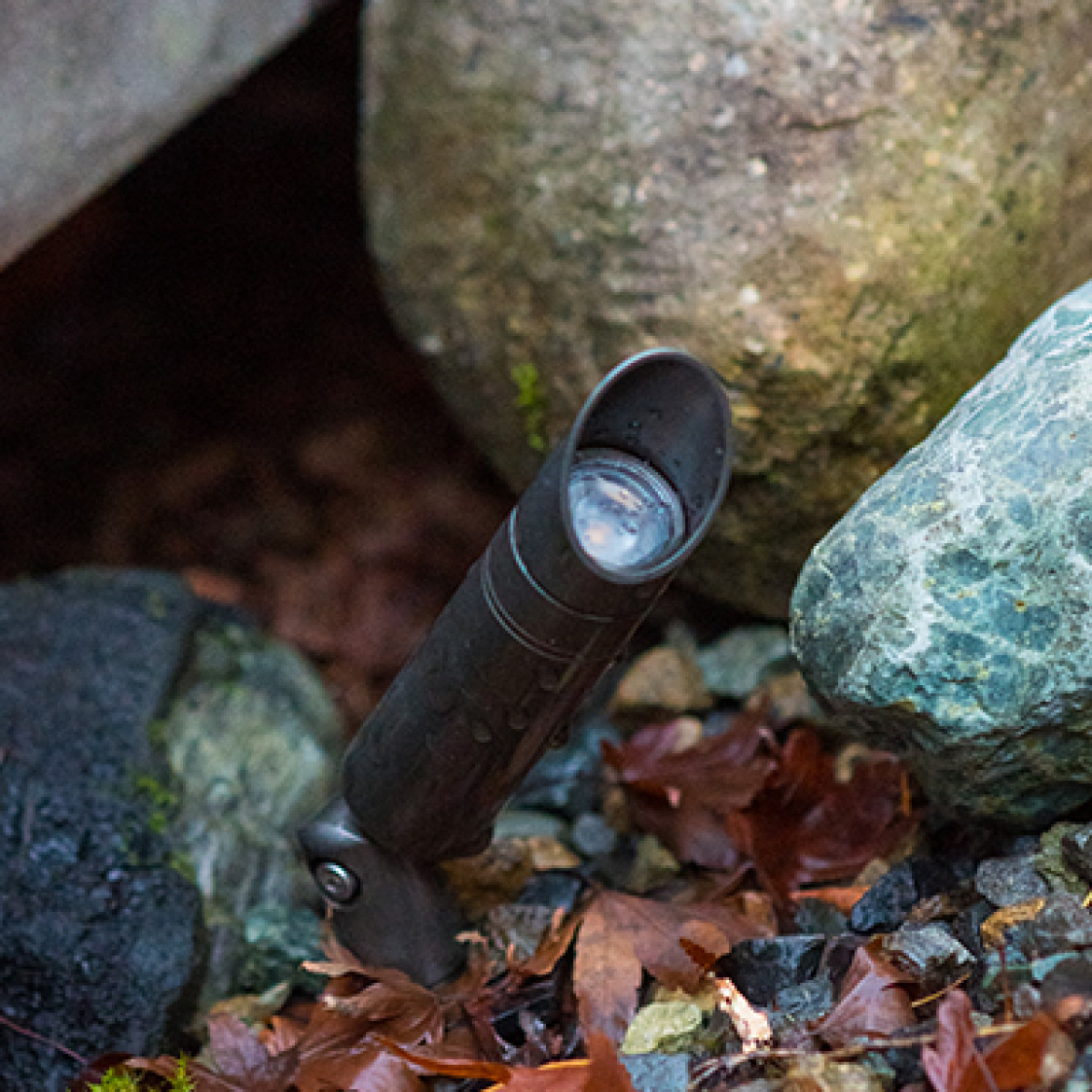 Mini-Spot-with-Leg-Architectural-Bronze