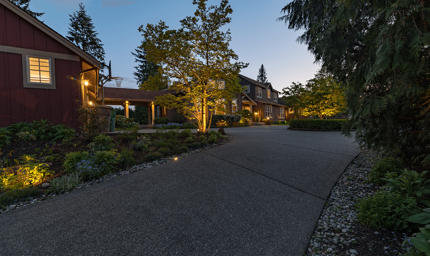Cottage Lake Home- access way to front door