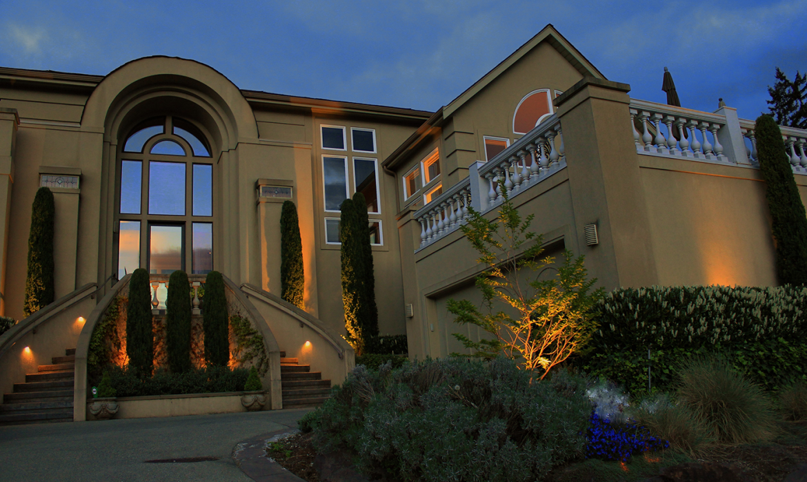 Groveland Estate- stairs going to the entrance
