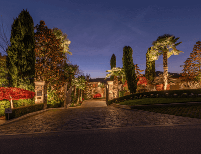 Lake Washington Home-driveway leading to main road