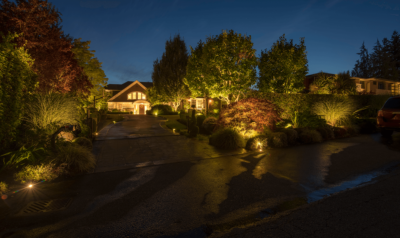 Medina Home-driveway leading to main road