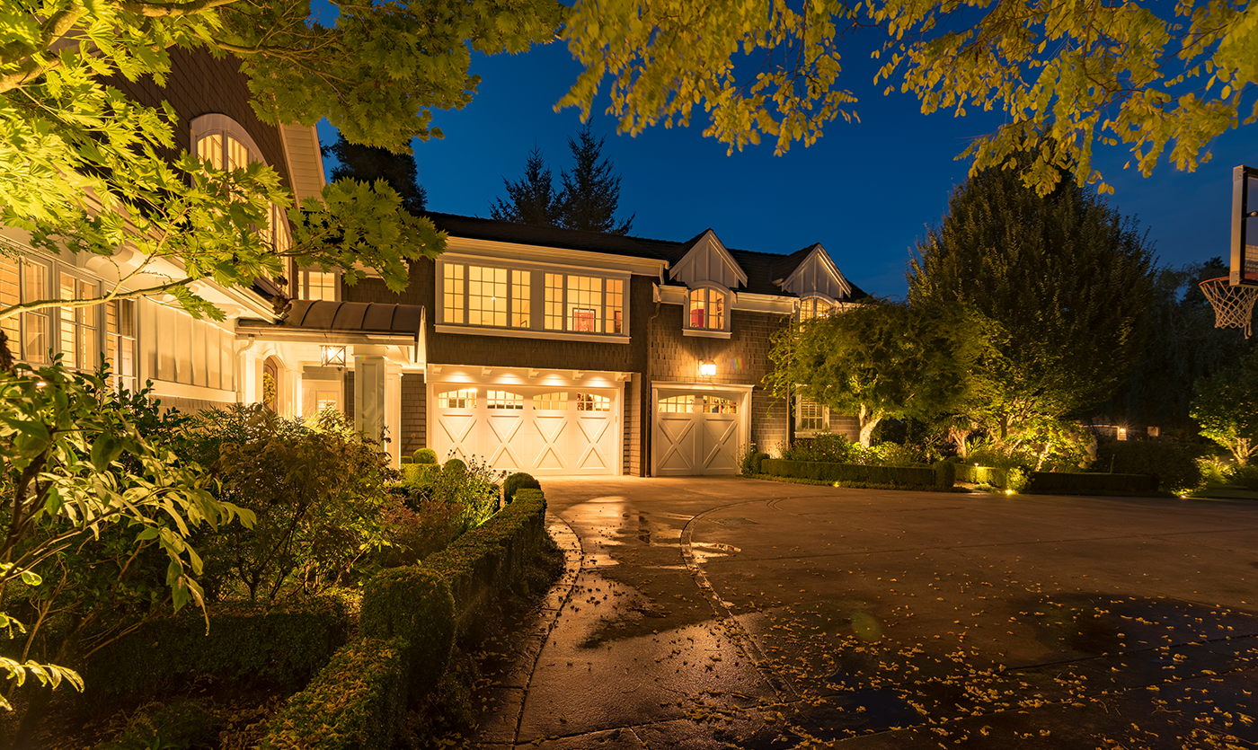 Medina Home- garage gate