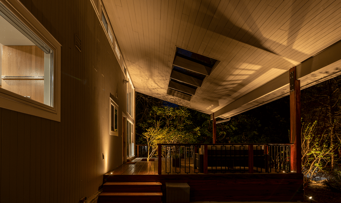 Mercer Island Mid-Center-steps to terrace