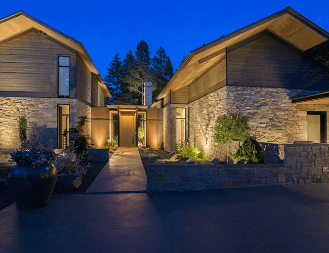 Suncadia Home- path to front entrance