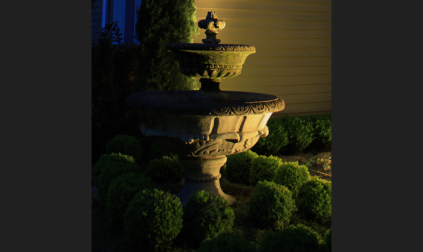Groveland Estate- fountain