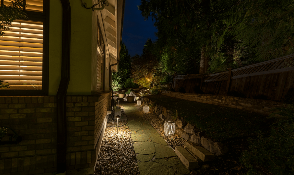 Carnation Home- side path