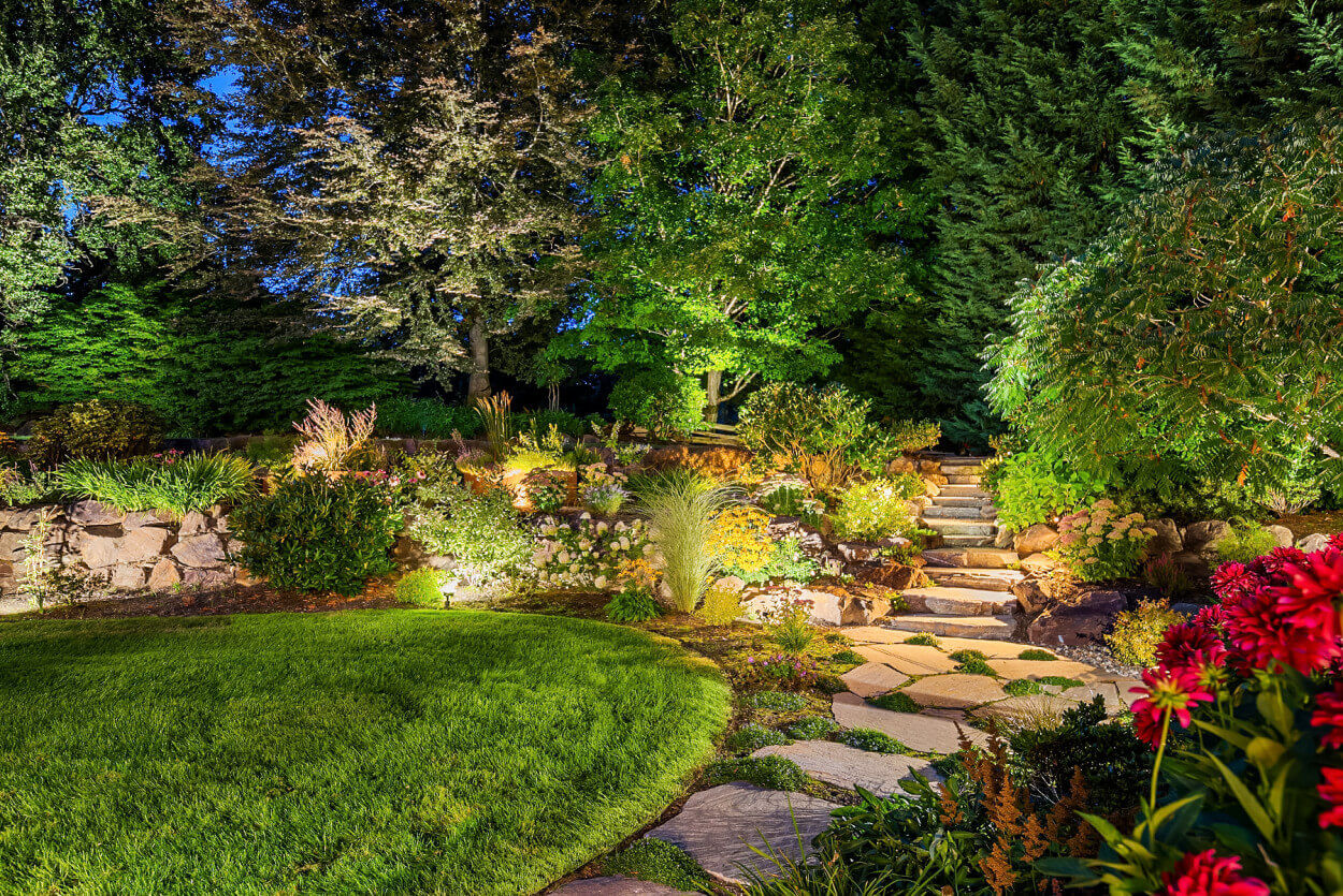 Hollywood Hills Outdoor Lighting Woodinville, WA Northwest Outdoor