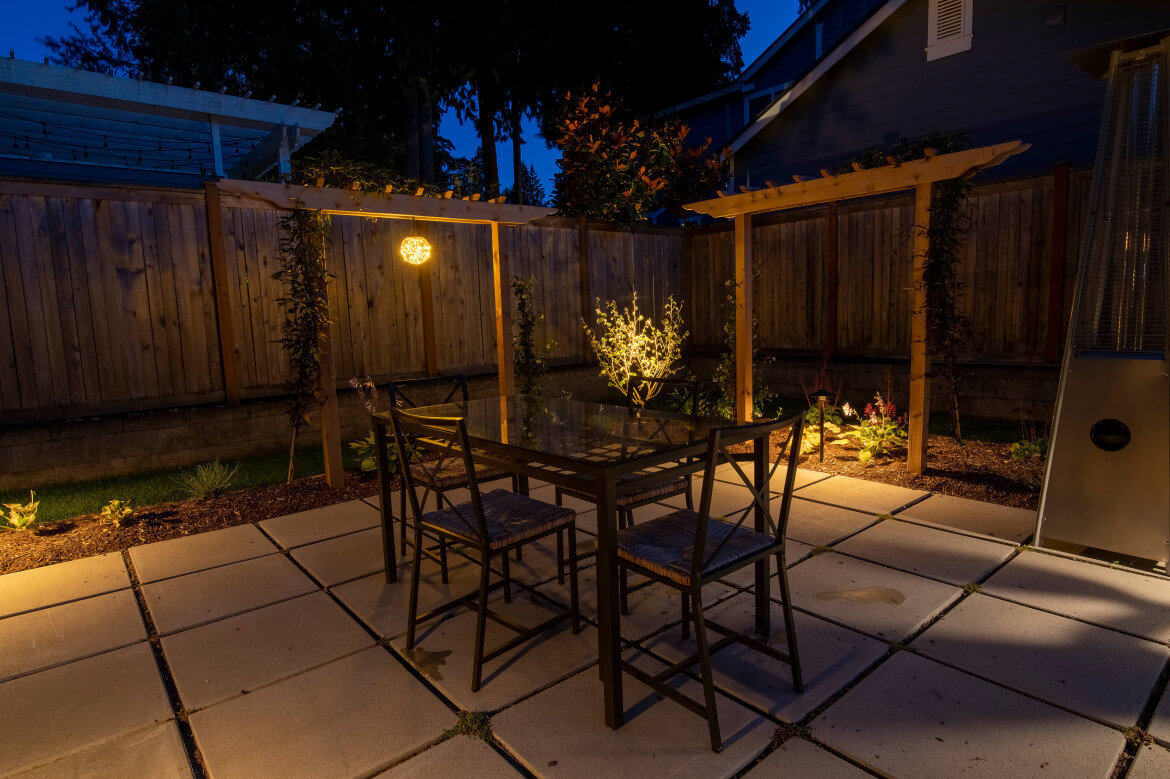 Northwest Outdoor Lighting installs led lights for Kirkland home.