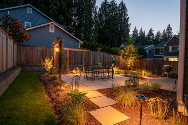 Northwest Outdoor Lighting installs led lights for Kirkland home.