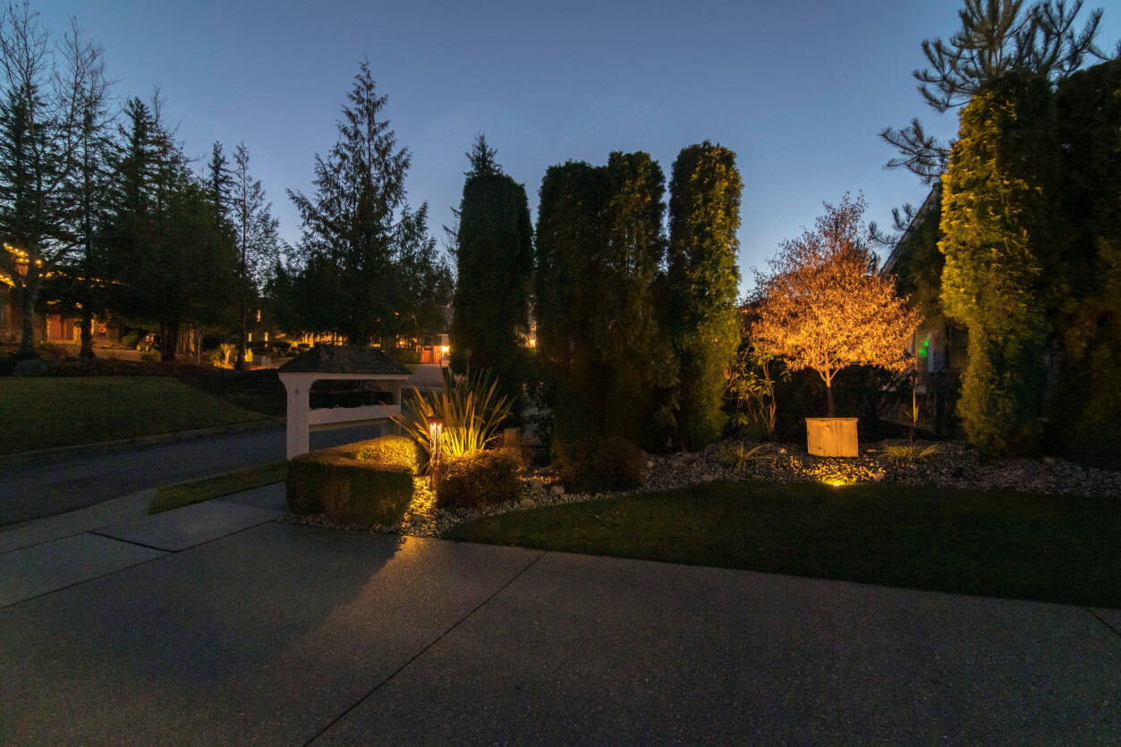 NWOL_Snoqualmie-drivewayentrance